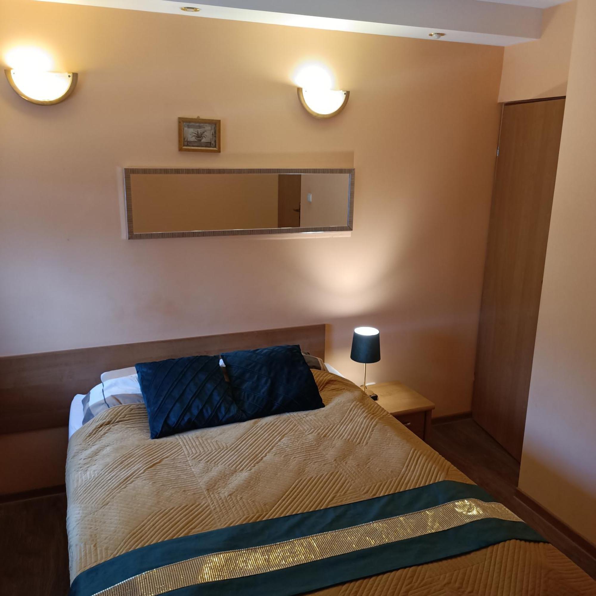 "Vanilla" Pokoje I Apartamenty Nad Brzegiem Jeziora Окунинка Экстерьер фото