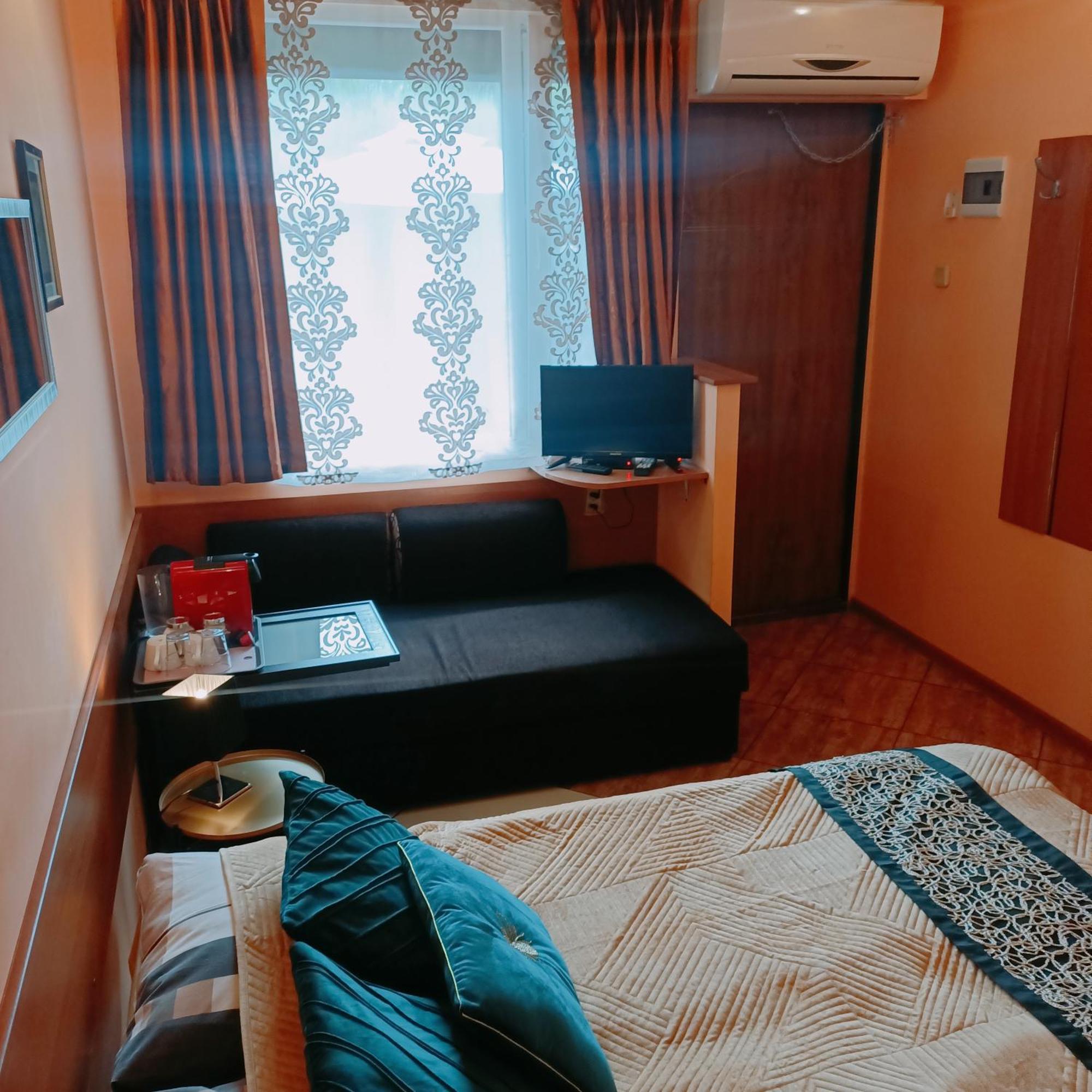 "Vanilla" Pokoje I Apartamenty Nad Brzegiem Jeziora Окунинка Экстерьер фото
